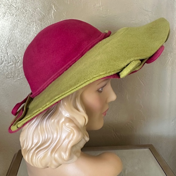 BREATHTAKING 1950s' FUCHSIA/OLIVE GREEN WIDE BRIM HAT - Picture 6 of 14
